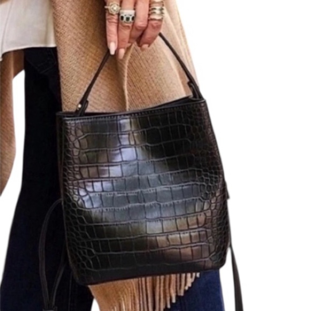 AOTA Elena Bucket Bag‎ by NWT